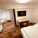 ホテル Antonia 3*