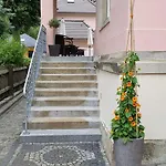 Antonia バウツェン